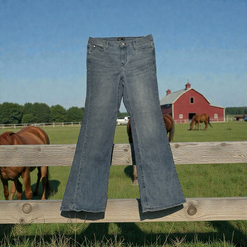 Simply Vera Wang Bootcut Denim Jeans Womens 14 35x32.5 (Long) Distressed Blue
